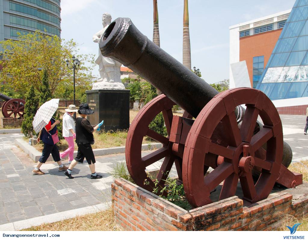 Súng Thần Công Thành Điện Hải