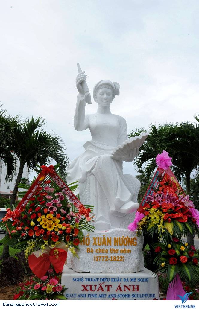 Tượng danh nhân-  Nghề dệt zèng và thảo cầm viên mở cửa - Ảnh 1 Tượng danh nhân-  Nghề dệt zèng và thảo cầm viên mở cửa - Ảnh 1