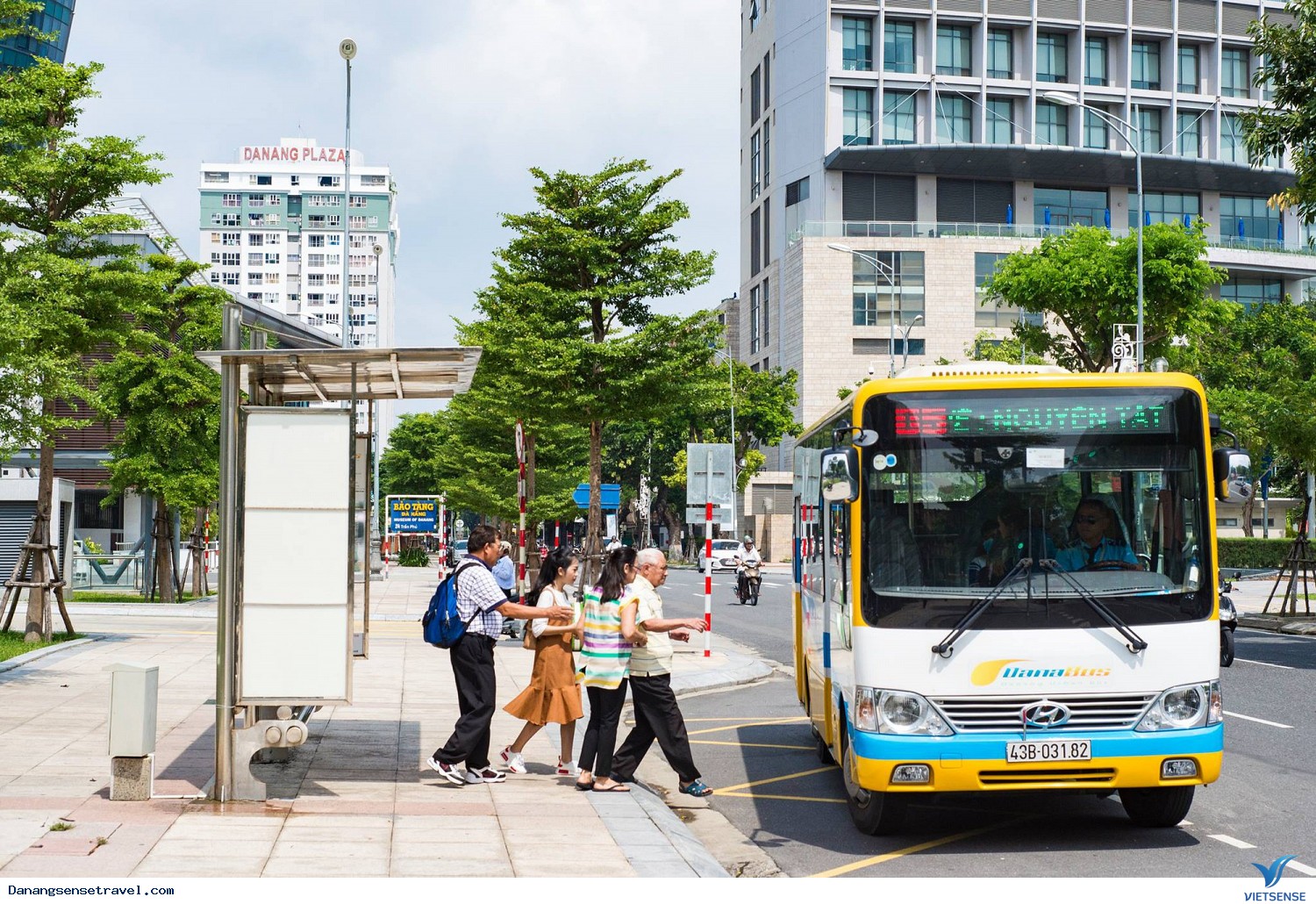 Xe buýt công cộng